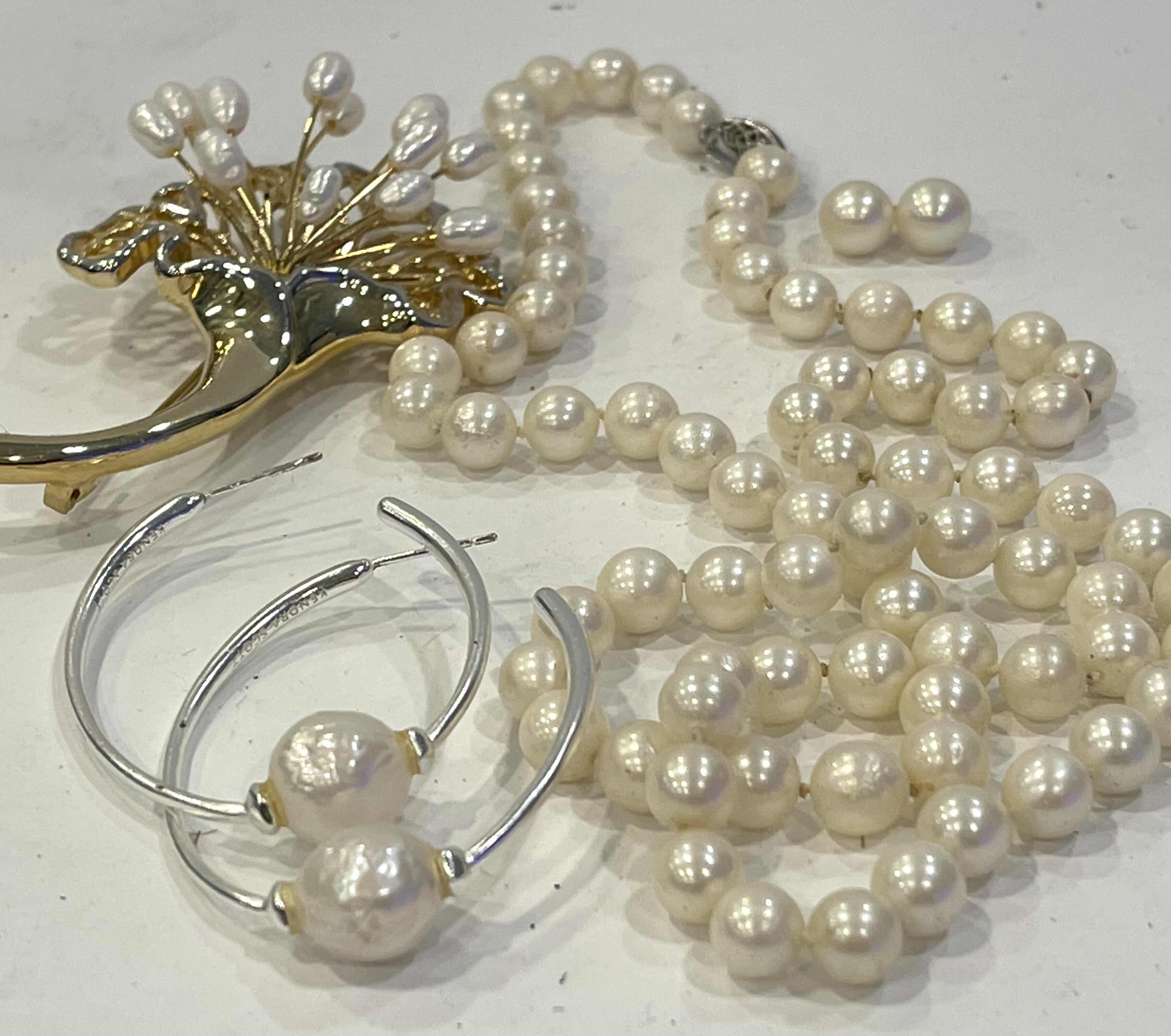 Photo 1 of FREASH WATER PEARLS & MORE