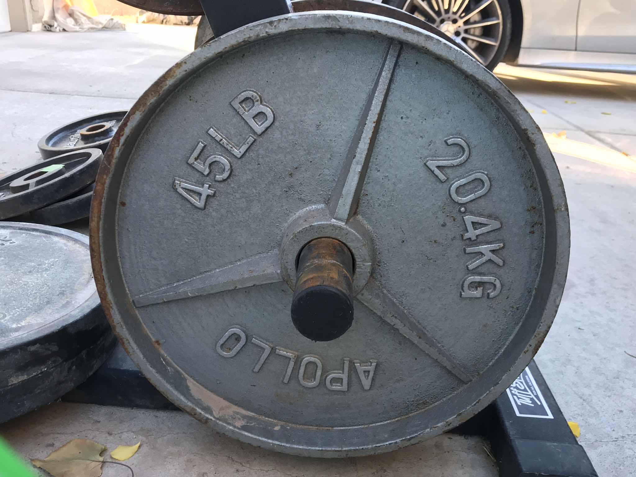 Photo 1 of 2 APOLLO 45LBS WEIGHTS