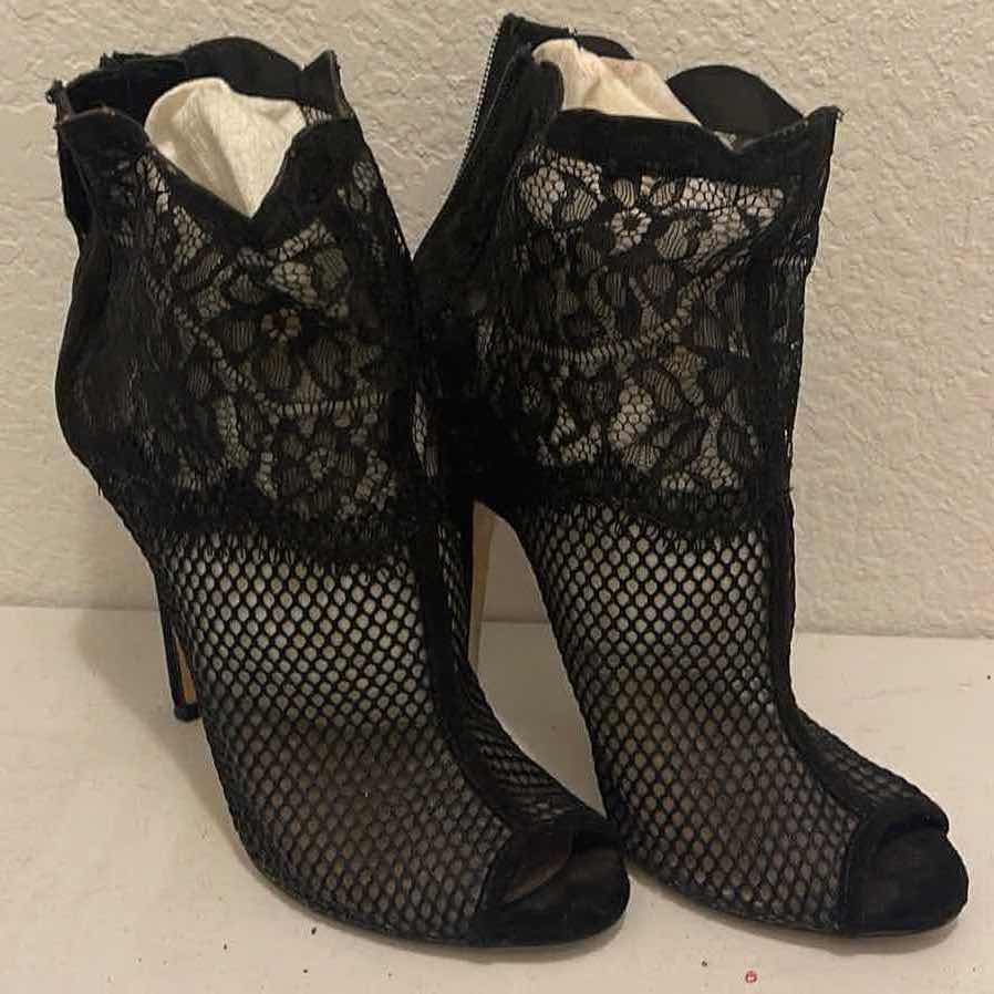 Photo 1 of CHINESE LAUNDRY JEOPARDY BLACK MESH & LACE BOOTIES SIZE 7