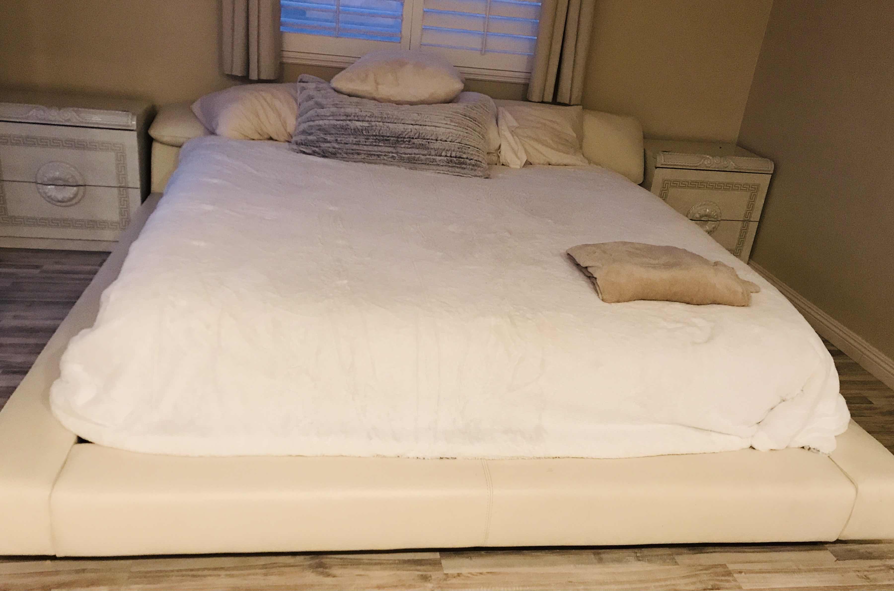 Photo 5 of ROCHE BOBOIS CALIFORNIA/KING PLATFORM BED MATTRESS NOT INCLUDED  