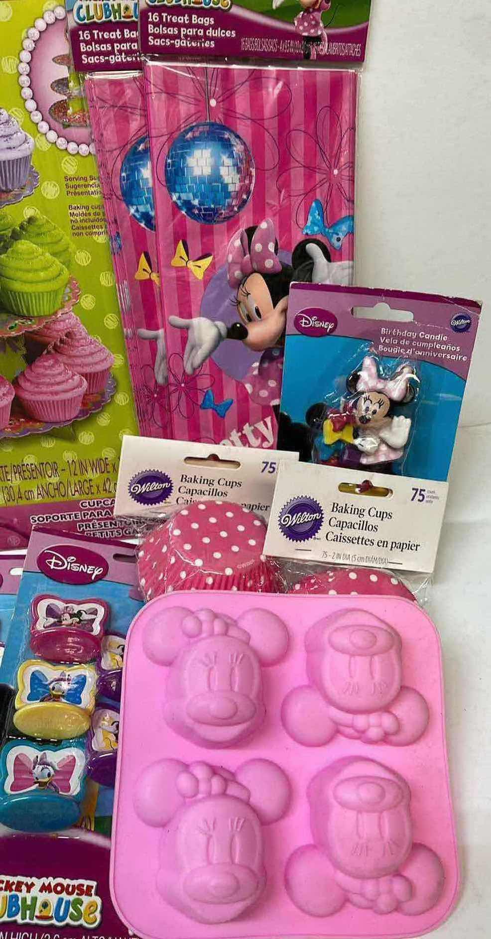 Photo 4 of NIB WILTON DISNEY MINI MOUSE PARTY SUPPLIES - RETAIL PRICE $50.00