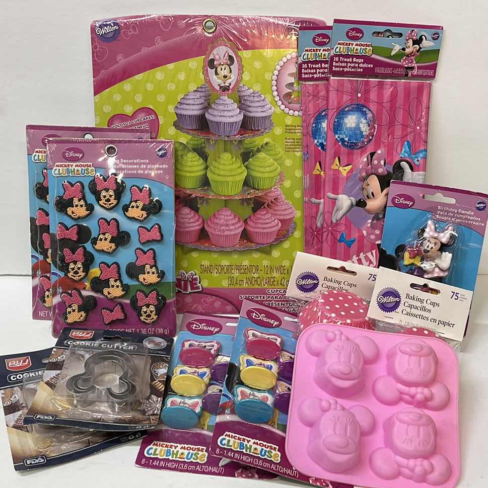 Photo 1 of NIB WILTON DISNEY MINI MOUSE PARTY SUPPLIES - RETAIL PRICE $50.00