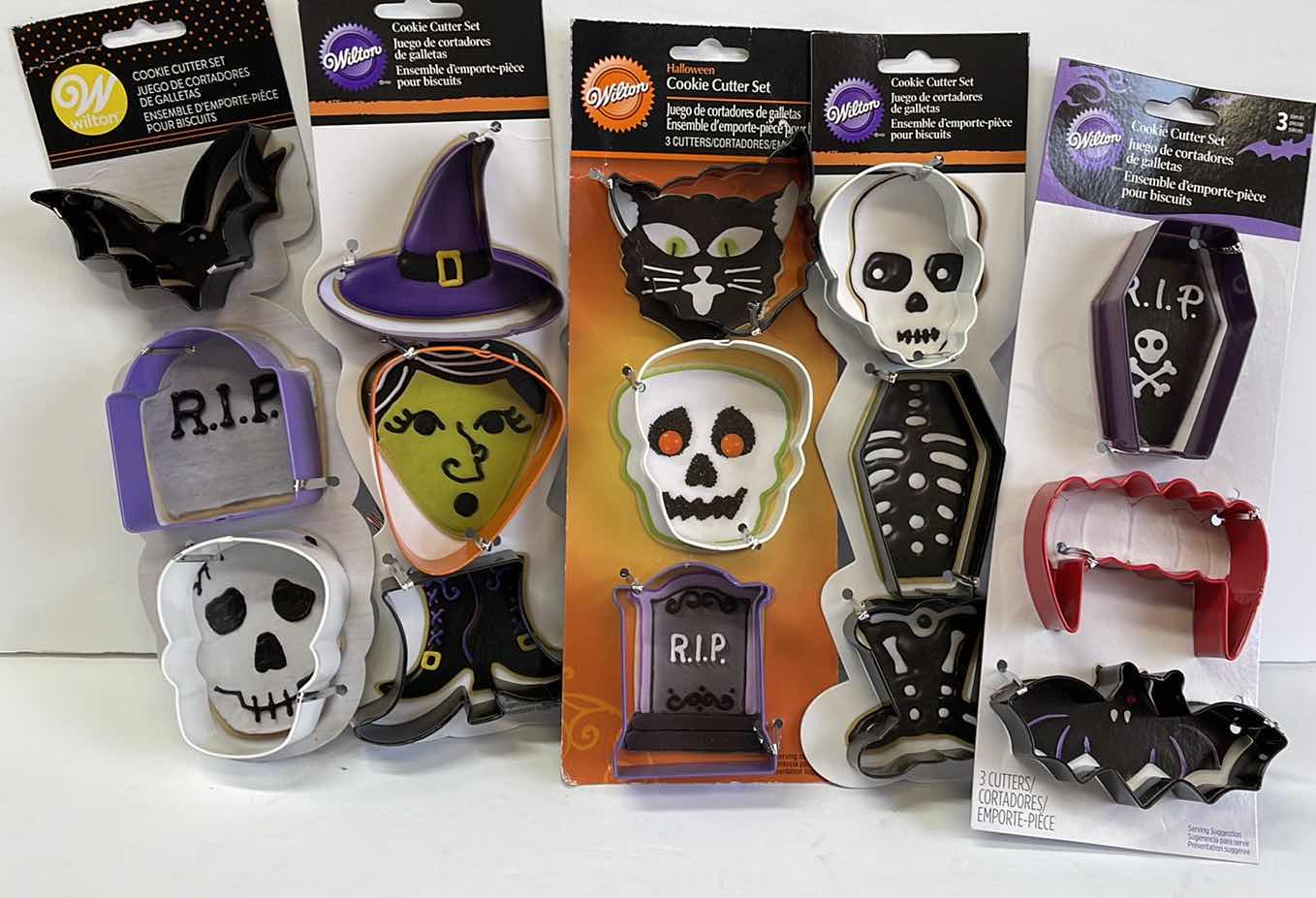 Photo 2 of NWT WILTON HALLOWEEN COOKIE CUTTERS, TREAT BAGS & CREEPY SPRINKLES LAB- RETAIL PRICE $50.00