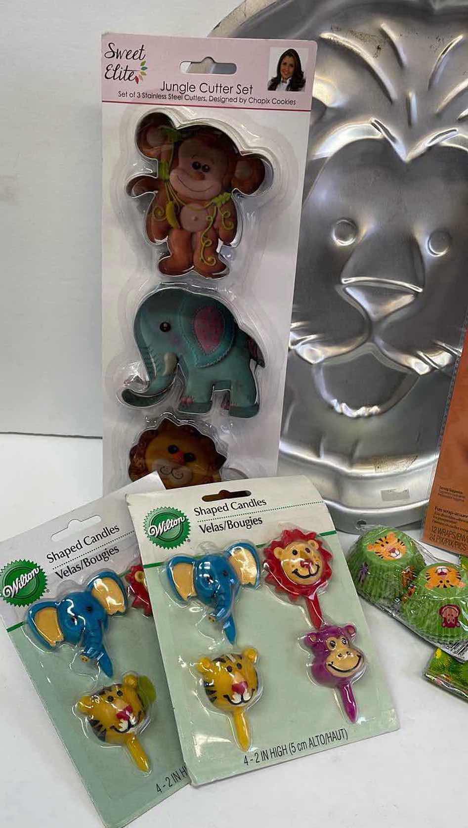 Photo 2 of NEW WILTON & SWEET ELITE BAKING SUPPLIES JUNGLE / ANIMAL - RETAIL PRICE $50.00