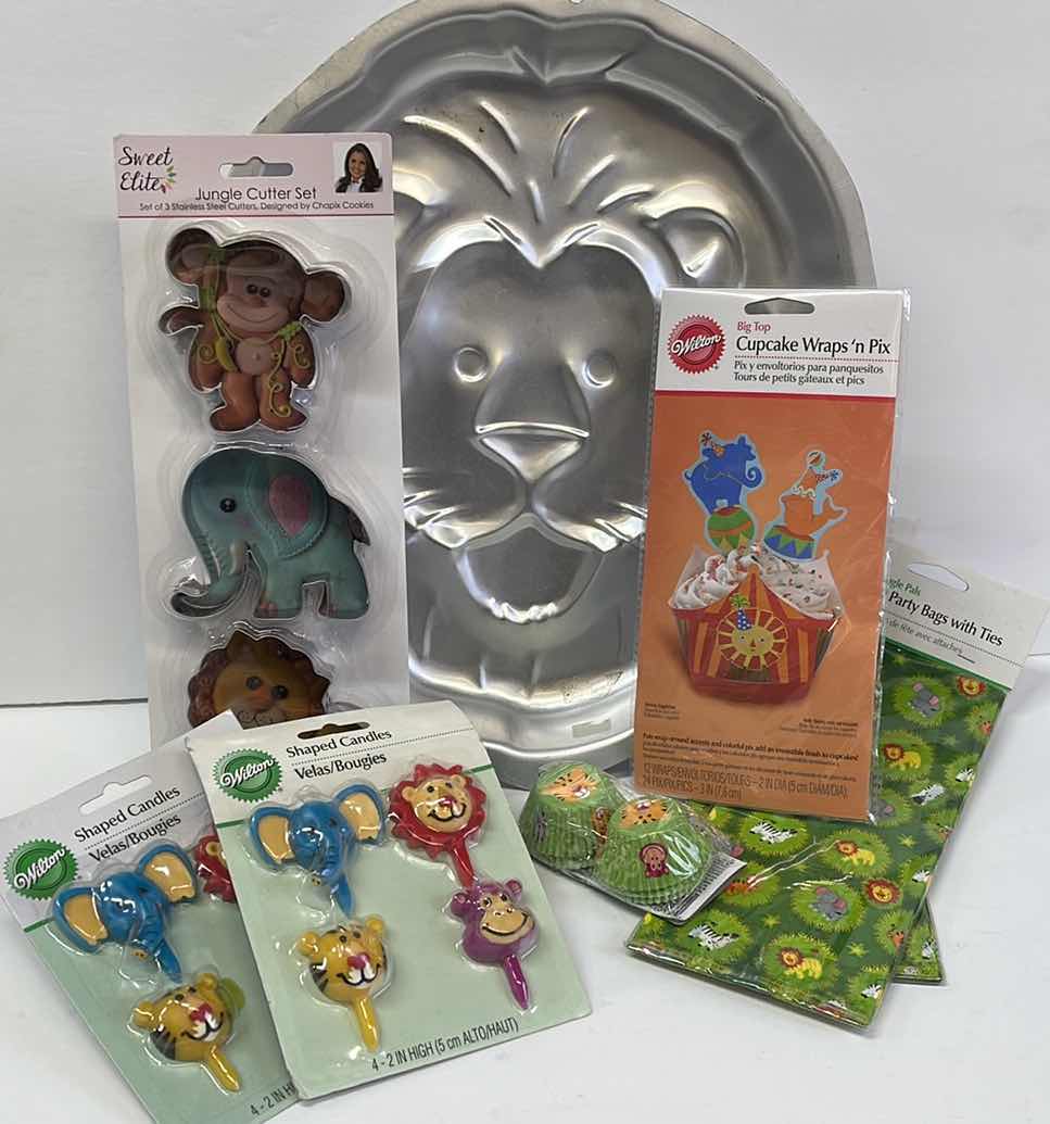 Photo 1 of NEW WILTON & SWEET ELITE BAKING SUPPLIES JUNGLE / ANIMAL - RETAIL PRICE $50.00