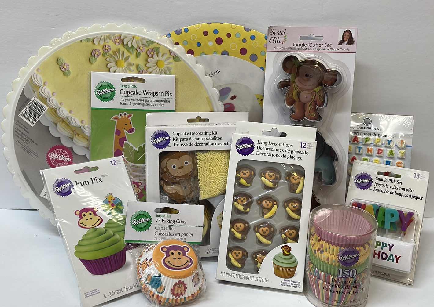 Photo 2 of NEW / NOS WILTON MONKEYS  PARTY SUPPLIES- RETAIL PRICE $ 49.99