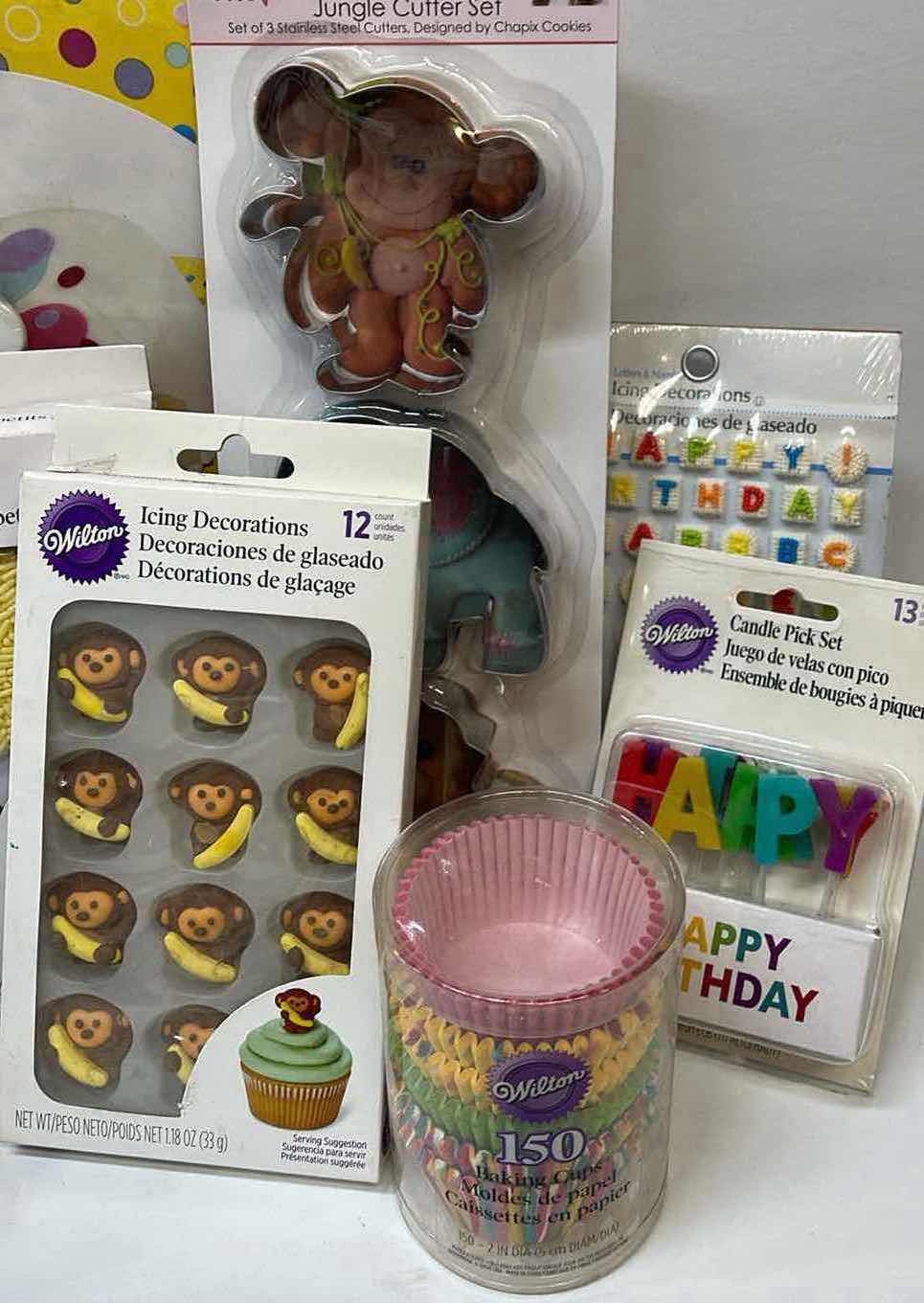 Photo 5 of NEW / NOS WILTON MONKEYS  PARTY SUPPLIES- RETAIL PRICE $ 49.99