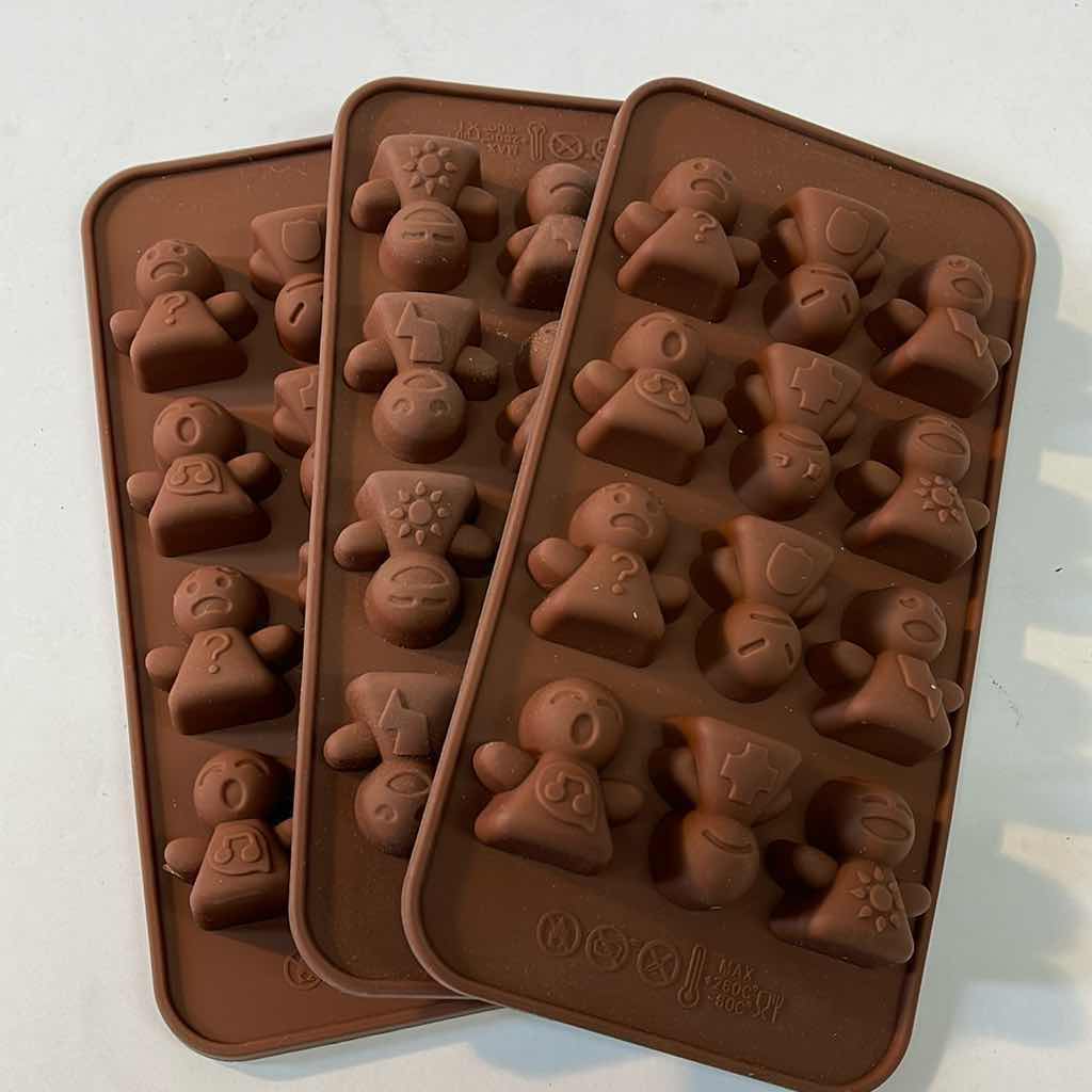 Photo 1 of NEW SILICONE CANDY AND OTHER CRAFTS MOLDS -TOTAL RETAIL PRICE $23.00