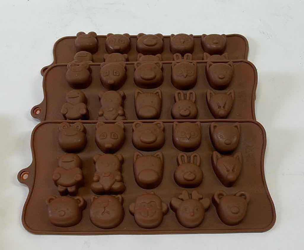 Photo 1 of NEW SILICONE FARM ANIMALS CANDY AND OTHER CRAFTS MOLDS -TOTAL RETAIL PRICE $20.00