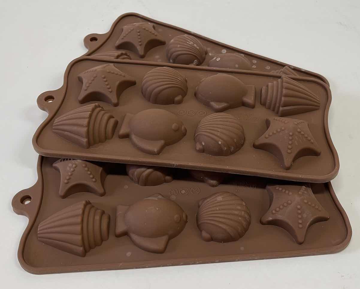 Photo 1 of NEW SILICONE SHELL CANDY AND OTHER CRAFTS MOLDS -TOTAL RETAIL PRICE $19.00