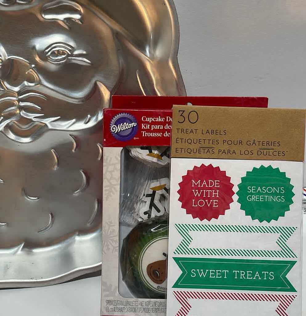 Photo 4 of NOS VINTAGE WILTON SANTA CAKE MOLD , COOKIE CUTTERS & MORE - TOTAL RETAIL PRICE $32.99