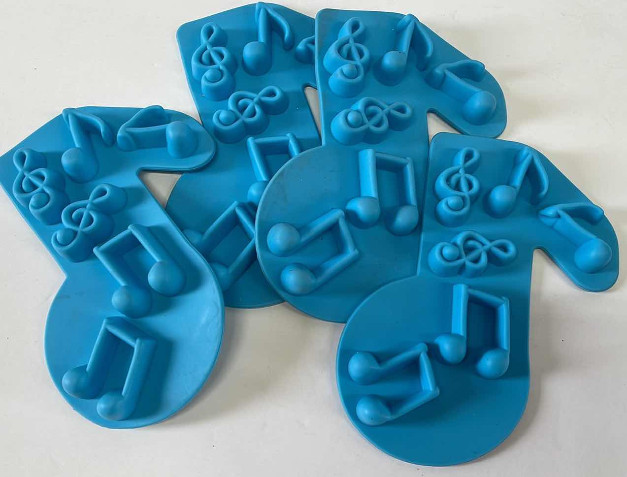 Photo 2 of NEW MUSIC NOTE MOLDS / CANDY / CHOCOLATE/ ICE - RETAIL PRICE $21.00