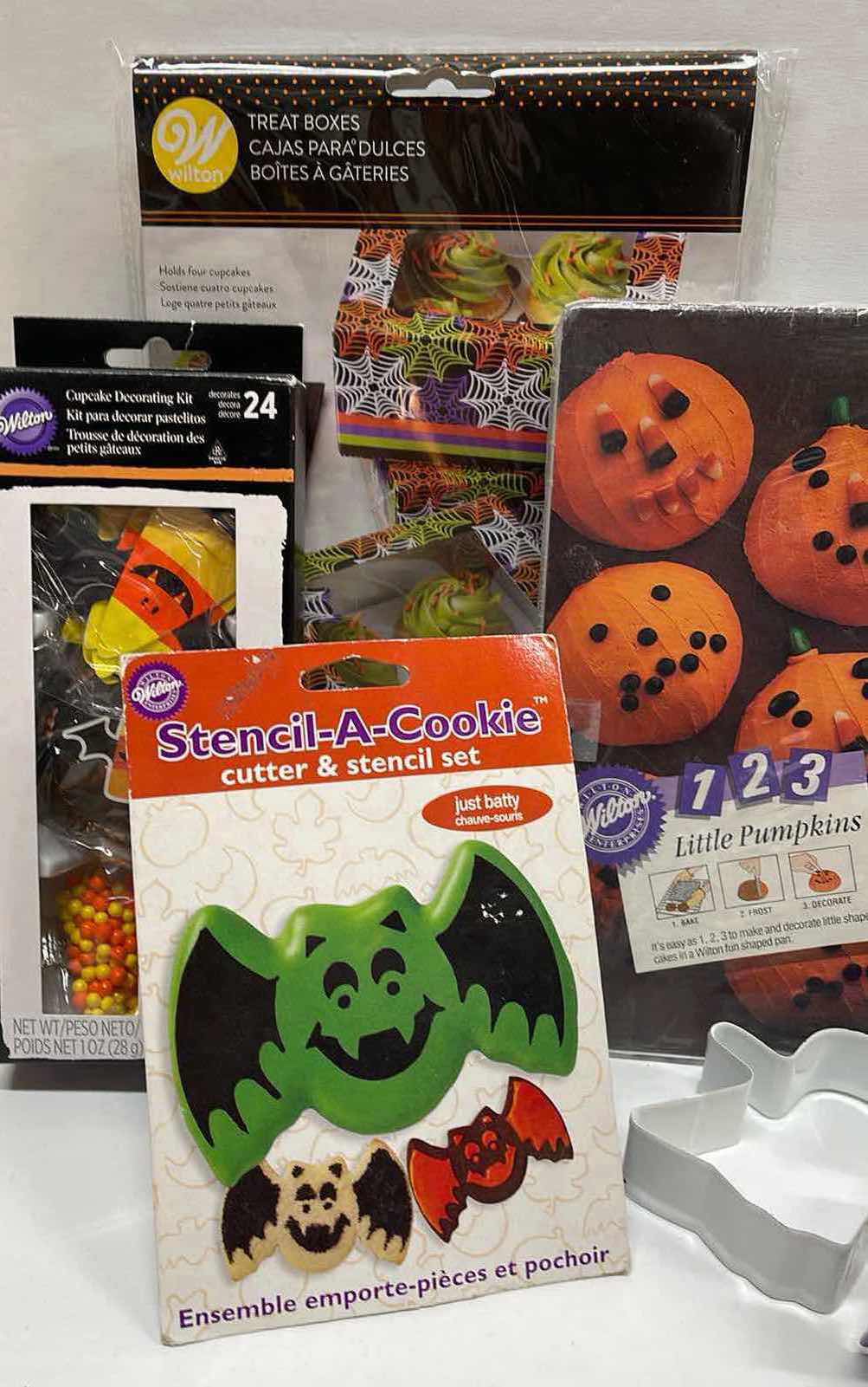 Photo 2 of NEW WILTON LITTLE PUMPKINS TRAYS , TREAT BOXES , CUPCAKE HOLDERS, COOKIE CUTTERS AND MORE - TOTAL RETAIL PRICE $45.00