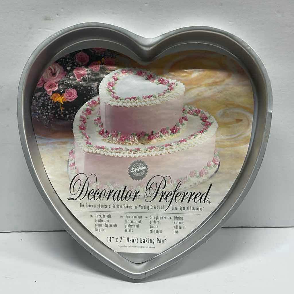 Photo 1 of NEW WILTON DECORATOR PREFERRED 14”x2” HEART BAKING PAN - RETAIL PRICE $25.00