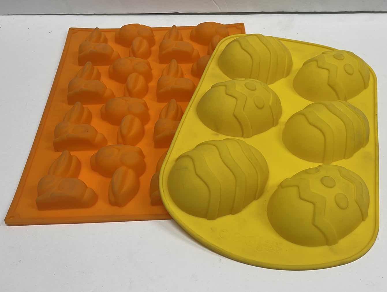 Photo 2 of NEW WILTON CAKE , CANDY , TREAT MOLDS - RETAIL PRICE $49.99