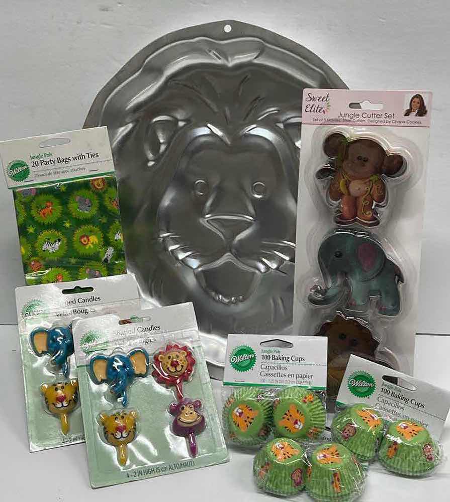 Photo 1 of NEW WILTON JUNGLE ANIMAL PARTY SUPPLIES W/ NOS VINTAGE LION CAKE PAN - TOTAL RETAIL PRICE $48.99