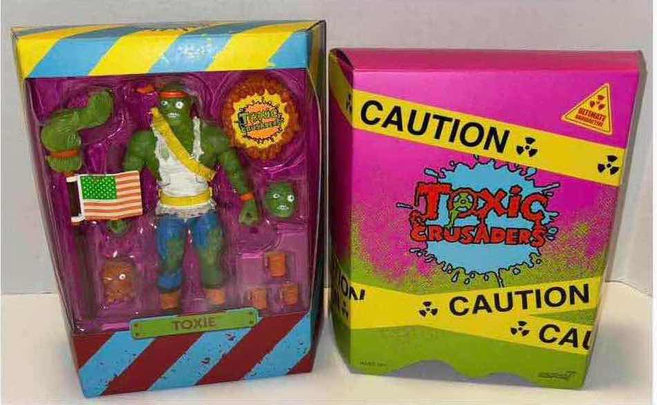 Photo 2 of NEW SUPER7 TOXIC CRUSADERS ULTIMATE RADIOACTIVE “TOXIE” ACTION FIGURE & ACCESSORIES