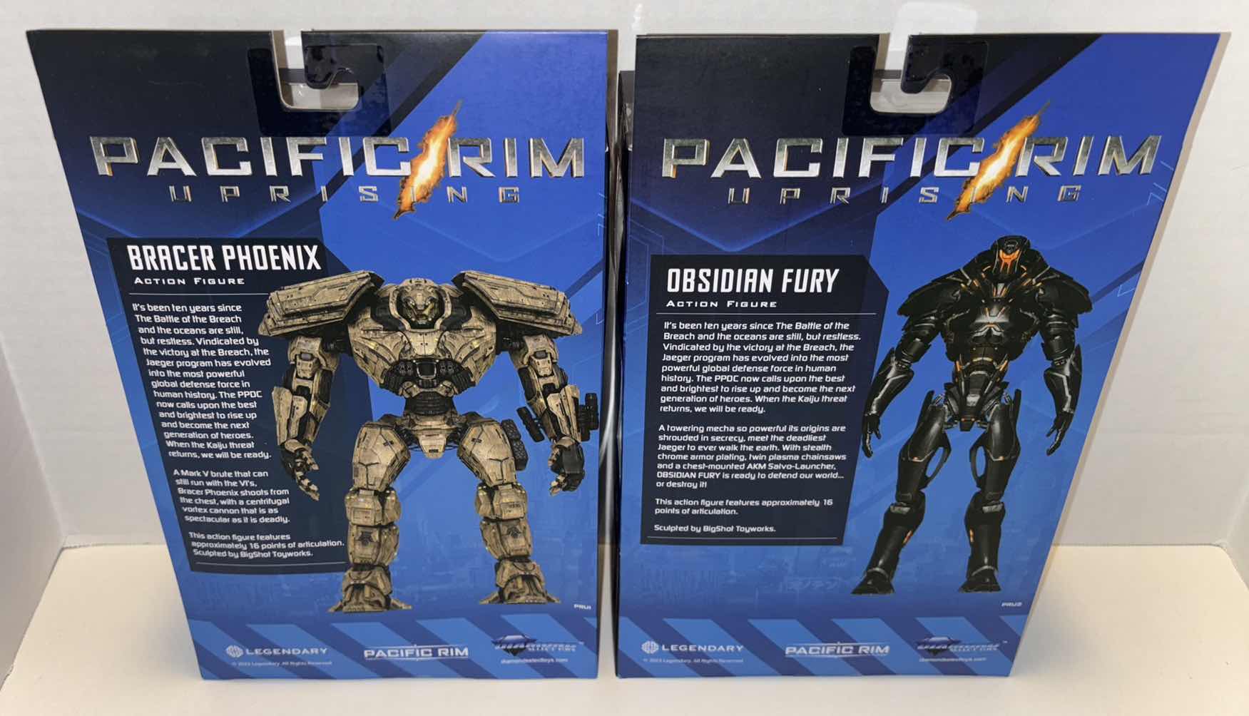 Photo 4 of NEW DIAMOND SELECT TOYS PACIFIC RIM UPRISING ACTION FIGURE 2-PACK, “BRACER PHOENIX” & “OBSIDIAN FURY”
