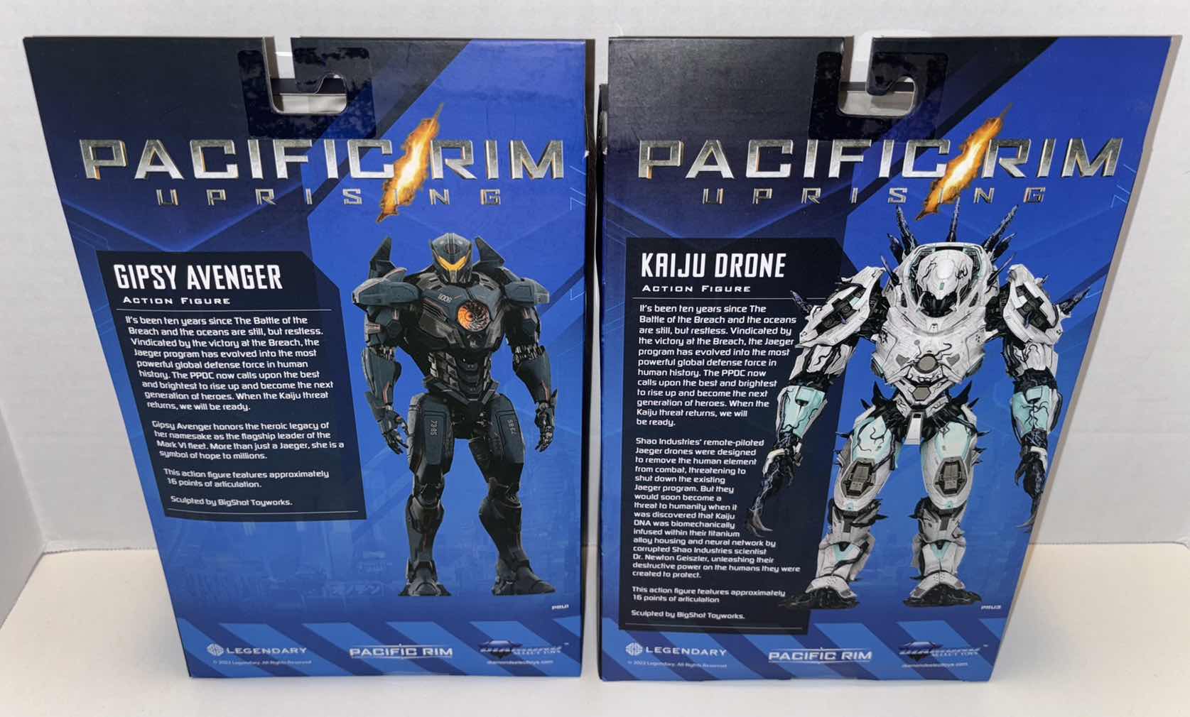 Photo 4 of NEW DIAMOND SELECT TOYS PACIFIC RIM UPRISING ACTION FIGURE 2-PACK, “GIPSY AVENGER” & “KAIJU DRONE”