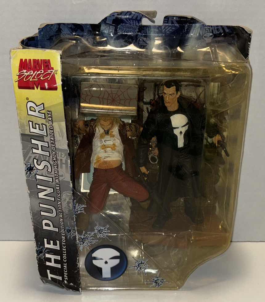 Photo 2 of NEW DIAMOND SELECT TOYS MARVEL SELECT “THE PUNISHER” SPECIAL COLLECTION EDITION ACTION FIGURE W HIGHLY DETAILED BASE