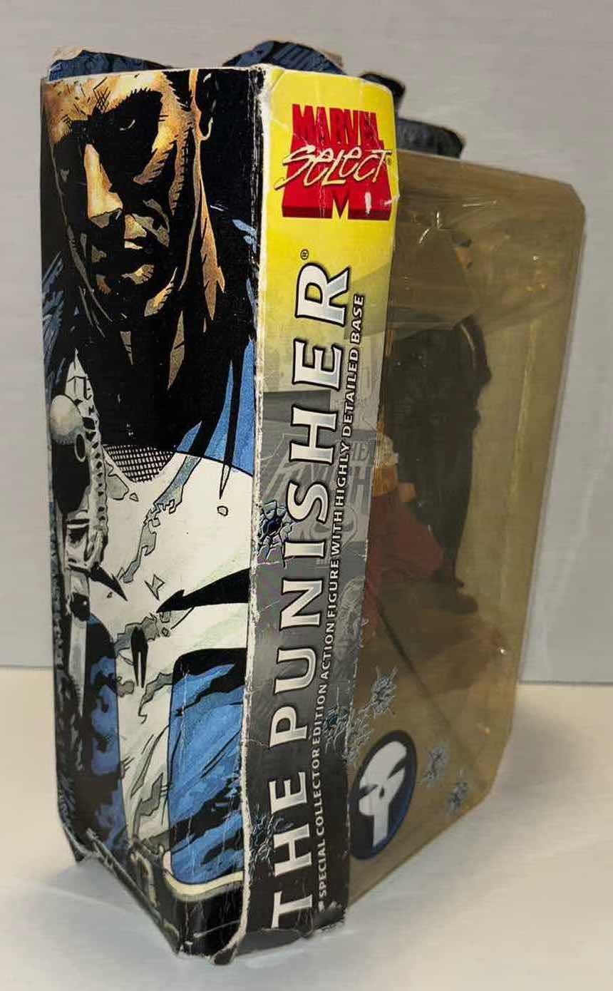 Photo 4 of NEW DIAMOND SELECT TOYS MARVEL SELECT “THE PUNISHER” SPECIAL COLLECTION EDITION ACTION FIGURE W HIGHLY DETAILED BASE