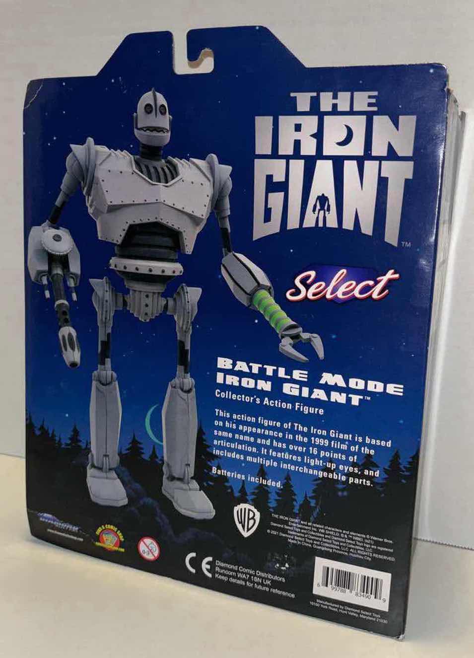 Photo 3 of NEW DIAMOND SELECT TOYS THE IRON GIANT “BATTLE MODE IRON GIANT” COLLECTOR’S 8.5” ACTION FIGURE WITH LIGHT-UP EYES