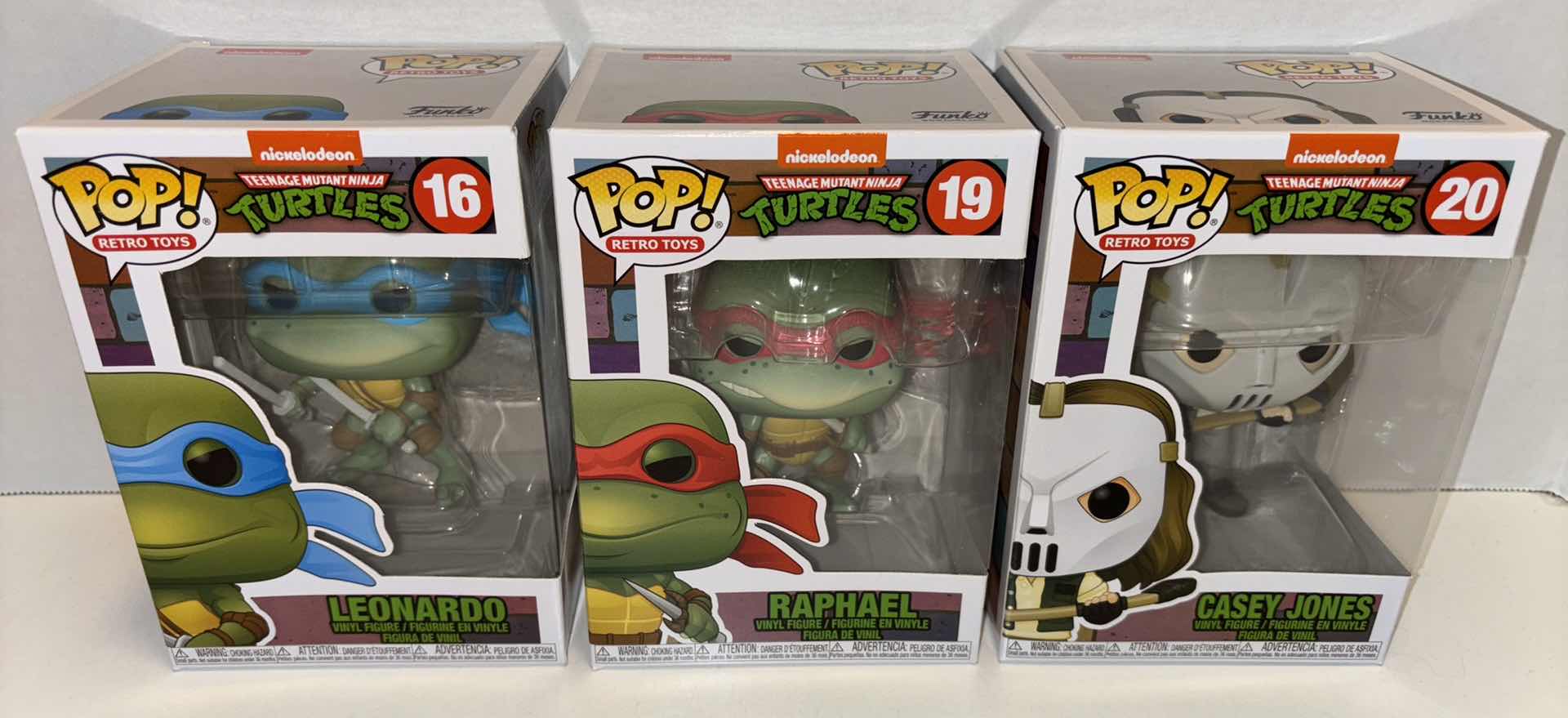 Photo 3 of NEW FUNKO POP! RETRO TOYS TMNT VINYL FIGURE MIXED 6-PACK, #16 LEONARDO (2), #19 RAPHAEL (2) & #20 CASEY JONES (2)