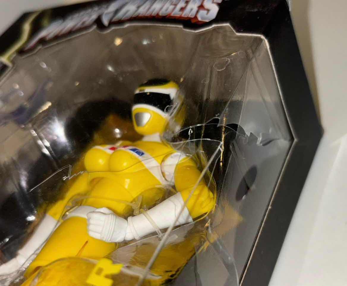 Photo 7 of NEW BANDAI SABAN’S POWER RANGERS ACTION FIGURES & ACCESSORIES 5-PACK, POWER RANGERS IN SPACE LIMITED EDITION LEGACY COLLECTION “RED RANGER, BLACK RANGER, YELLOW RANGER, BLUE RANGER & PINK RANGER”
