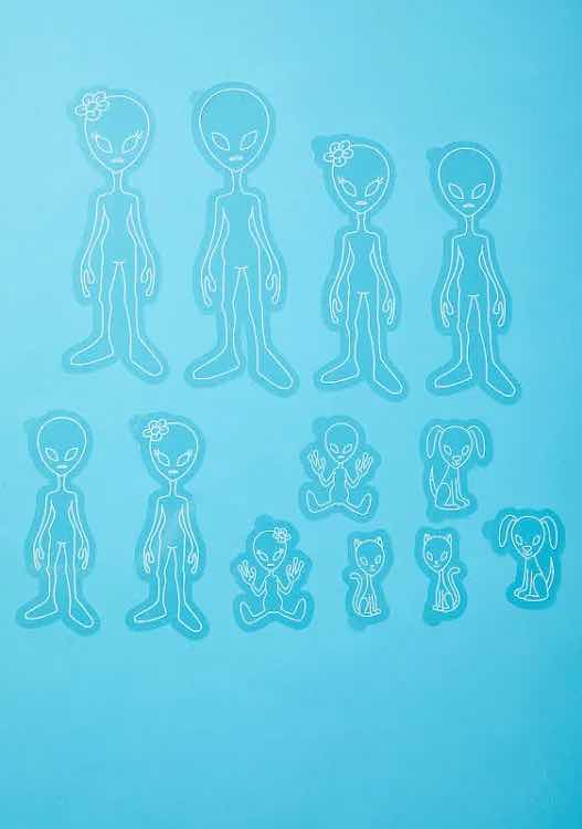Photo 3 of NEW GAMAGO 12CT ALIEN FAMILY CAR STICKERS 5-PACK BUNDLE