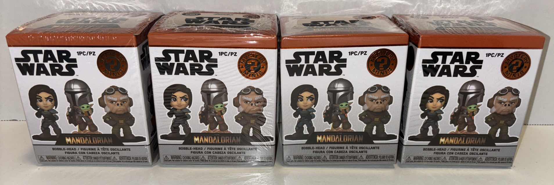 Photo 1 of NEW FUNKO STAR WARS THE MANDALORIAN MYSTERY MINIS BOBBLE-HEAD FIGURE 4-PACK BUNDLE