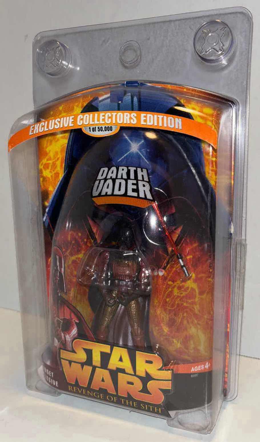 Photo 3 of NEW 2005 HASBRO STAR WARS REVENGE OF THE SITH TARGET EXCLUSIVE “DARTH VADER” ACTION FIGURE & ACCESSORIES, EXCLUSIVE COLLECTORS EDITION 1 of 50,000 IN CLEAR CLAMSHELL CASE