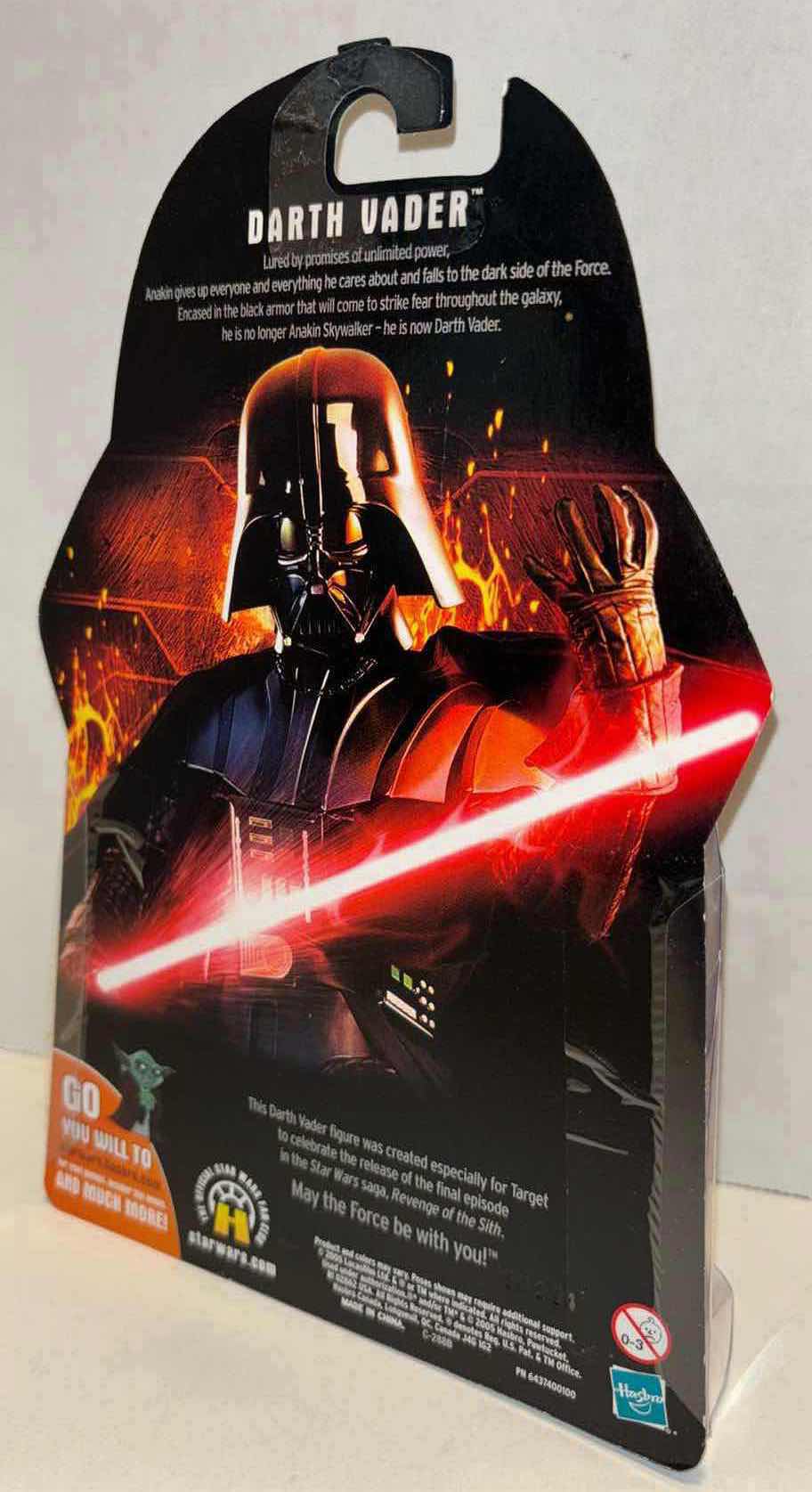 Photo 2 of NEW 2005 HASBRO STAR WARS REVENGE OF THE SITH TARGET EXCLUSIVE “DARTH VADER” ACTION FIGURE & ACCESSORIES, EXCLUSIVE COLLECTORS EDITION 1 of 50,000 IN CLEAR CLAMSHELL CASE