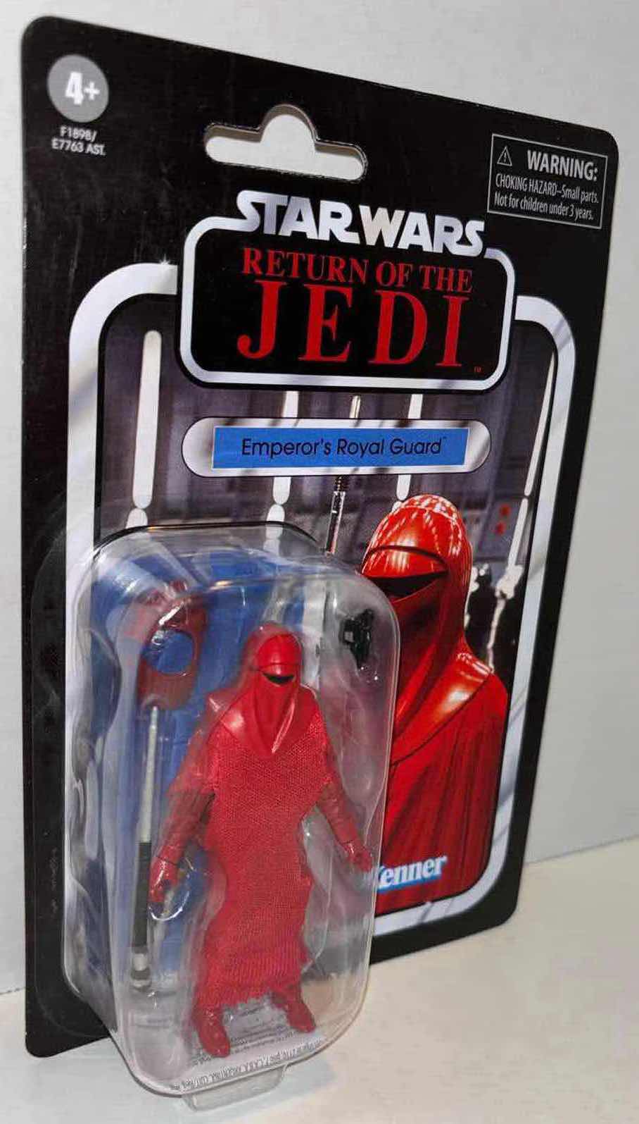 Photo 1 of NEW STAR WARS RETURN OF THE JEDI 3.75” THE VINTAGE COLLECTION ACTION FIGURE & ACCESSORIES, “EMPEROR’S ROYAL GUARD” (1)