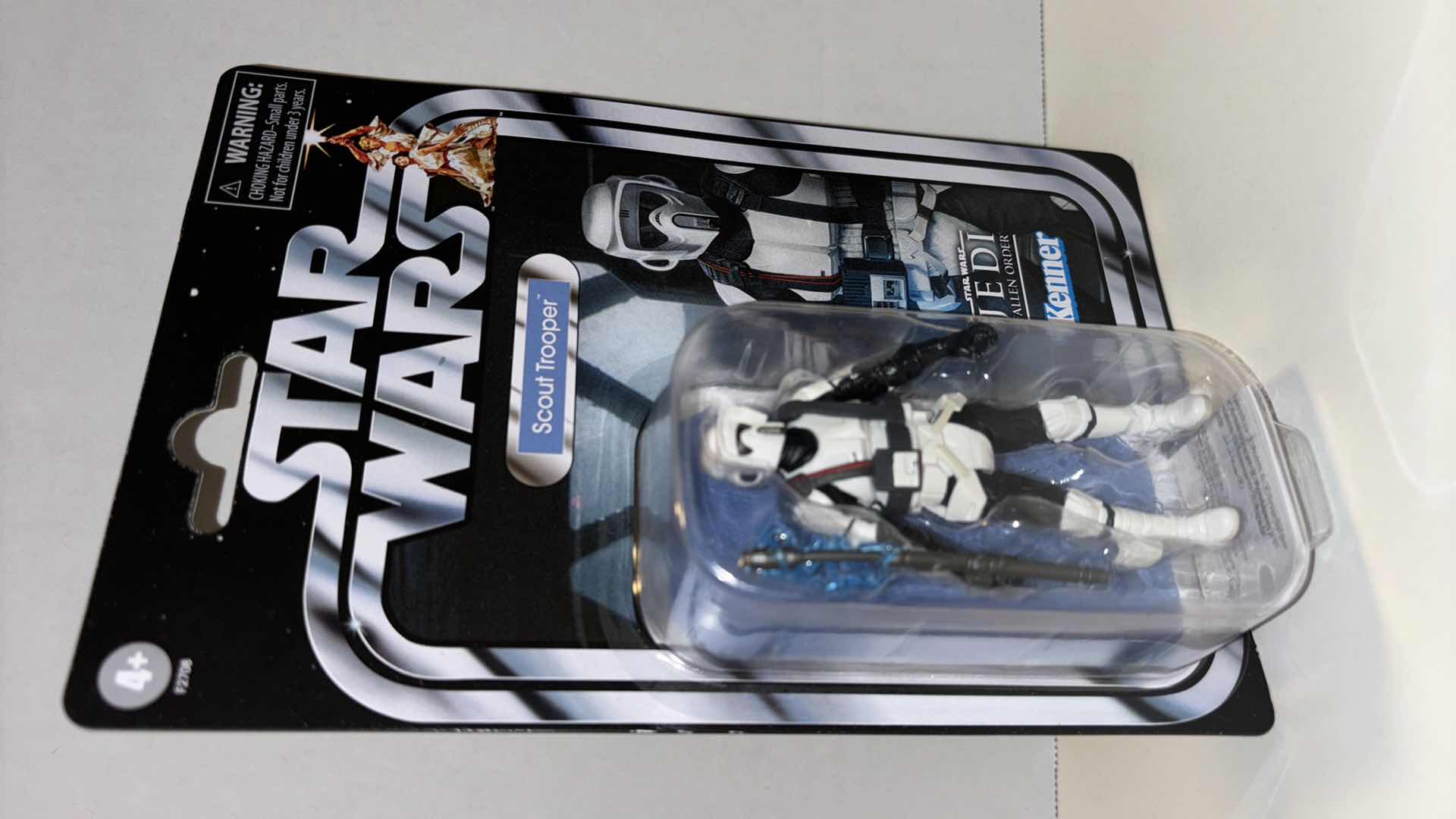 Photo 1 of NEW STAR WARS JEDI FALLEN ORDER 3.75” THE VINTAGE COLLECTION ACTION FIGURE & ACCESSORIES, “SCOUT TROOPER” (1)