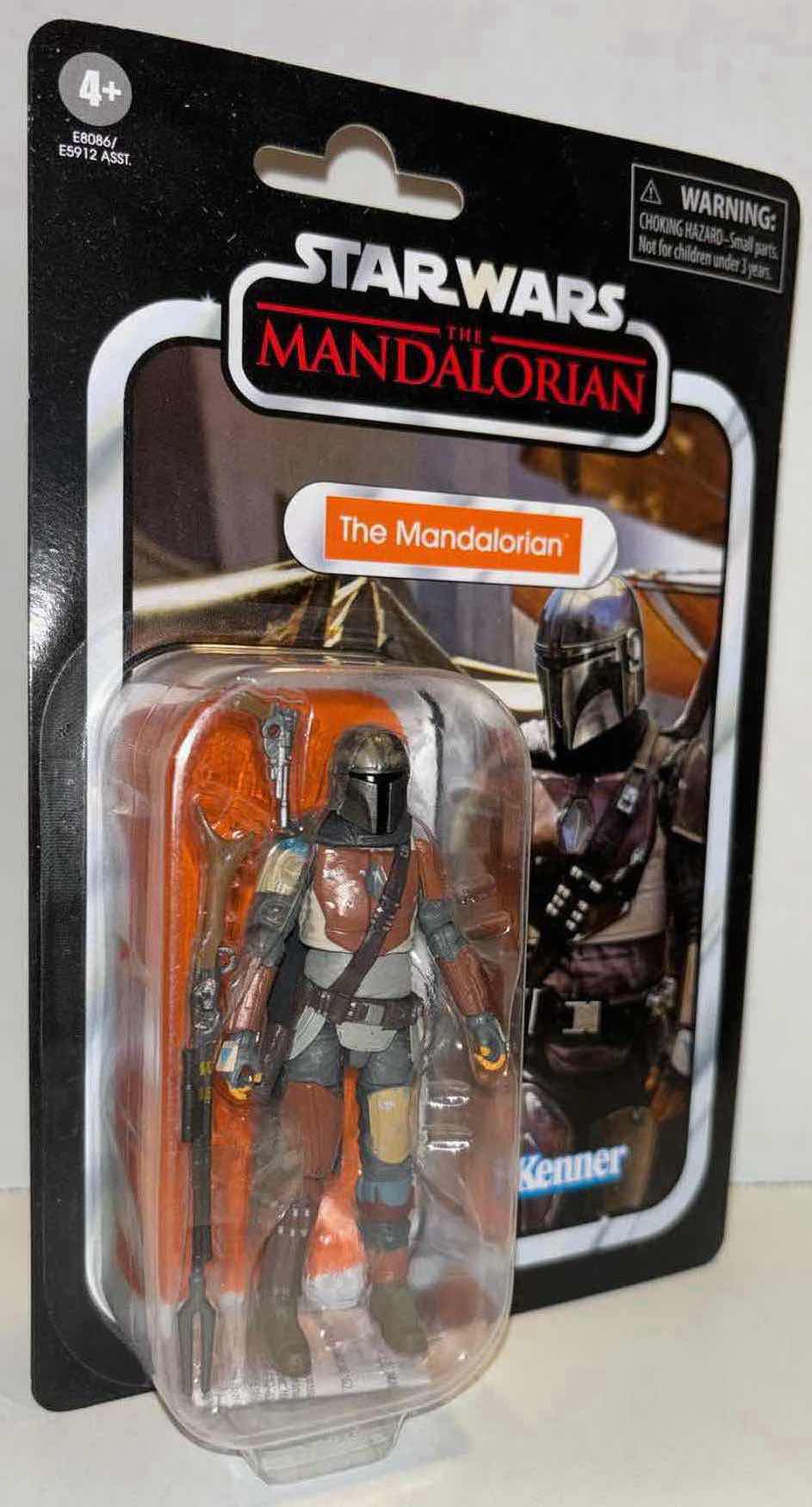 Photo 1 of NEW STAR WARS THE MANDALORIAN 3.75” THE VINTAGE COLLECTION ACTION FIGURE & ACCESSORIES, 2019 “THE MANDALORIAN” (1)