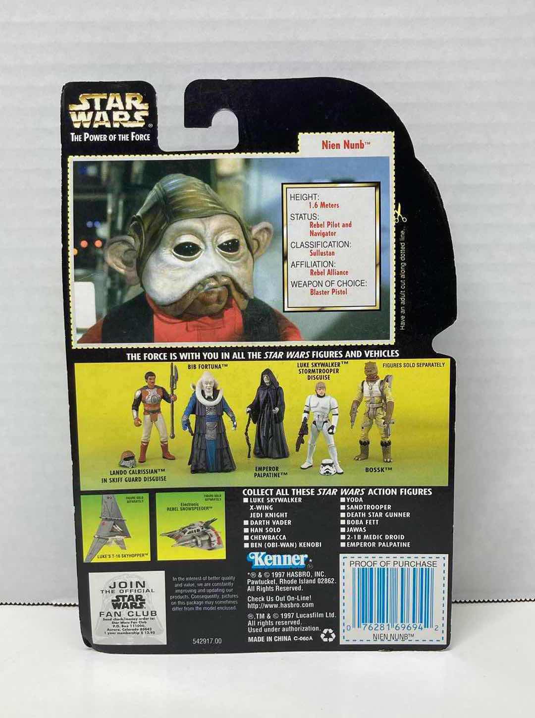 Photo 2 of NEW STAR WARS THE POWER OF THE FORCE ACTION FIGURE, NIEN NUNB W BLASTER PISTOL & BLASTER RIFLE