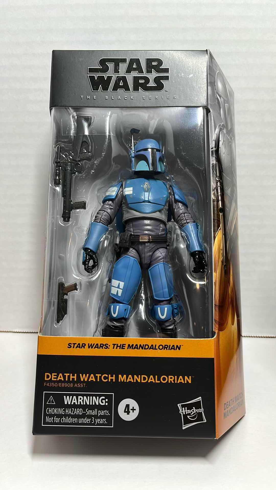 Photo 2 of NEW STAR WARS BLACK SERIES 8-PACK ACTION FIGURES, DEATH WATCH MANDALORIAN