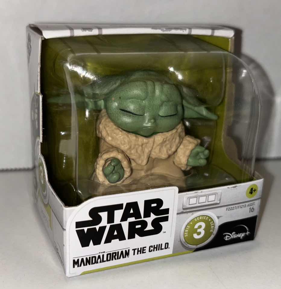Photo 2 of NEW STAR WARS THE BOUNTY COLLECTION SERIES 3 THE CHILD POSED COLLECTIBLE FIGURE, “MEDITATION” (1)