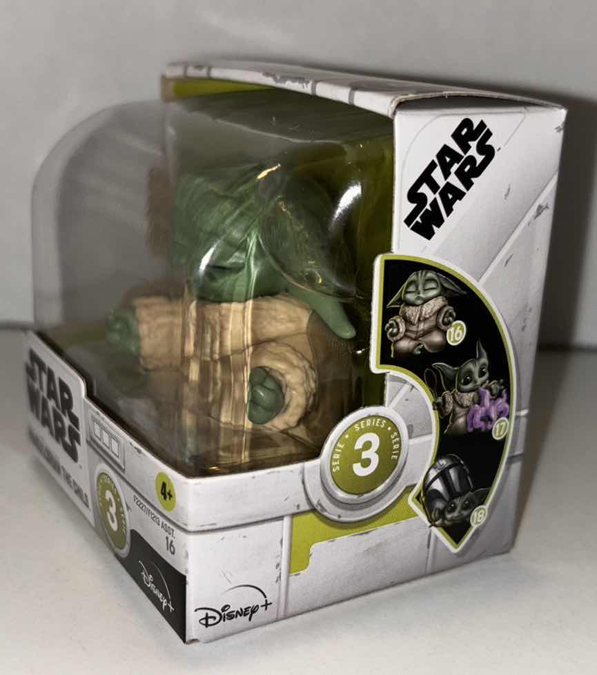 Photo 3 of NEW STAR WARS THE BOUNTY COLLECTION SERIES 3 THE CHILD POSED COLLECTIBLE FIGURE, “MEDITATION” (1)
