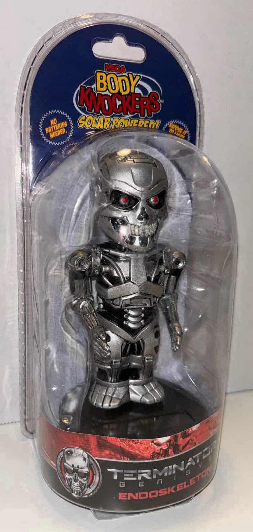 Photo 1 of NEW NECA BODY KNOCKERS SOLAR POWERED! TERMINATOR GENISYS “ENDOSKELETON”