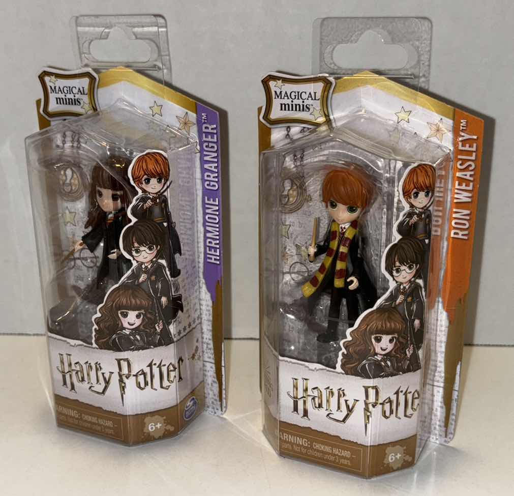 Photo 2 of NEW 2-PACK SPIN MASTER WIZARDING WORLD HARRY POTTER MAGICAL MINIS 3” FIGURE, “HERMIONE GRANGER” & “RON WEASLEY”