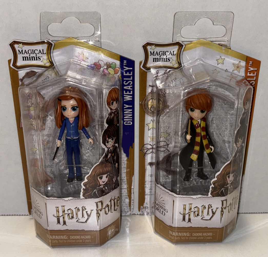 Photo 1 of NEW 2-PACK SPIN MASTER WIZARDING WORLD HARRY POTTER MAGICAL MINIS 3” FIGURE, “GINNY WEASLEY” & “RON WEASLEY”