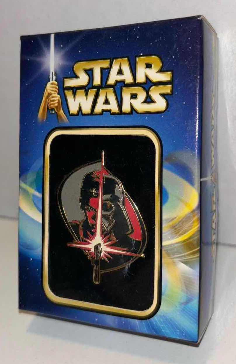 Photo 1 of NEW PIN USA STAR WARS COLLECTORS PIN (1)