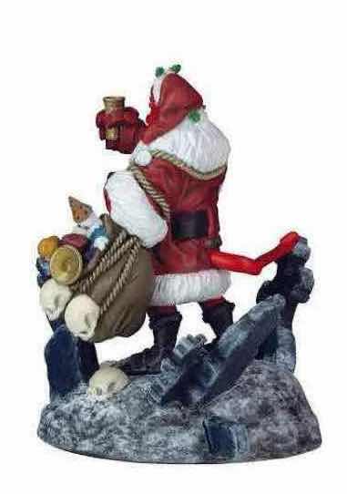 Photo 3 of NEW DARK HORSE DELUXE 3.75” POLYRESIN HELLBOY HOLIDAY ORNAMENT