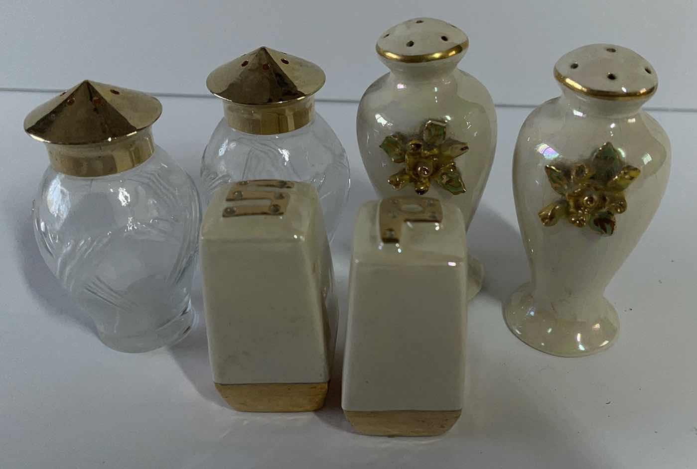 Photo 2 of VINTAGE SALT & PEPPER SHAKERS