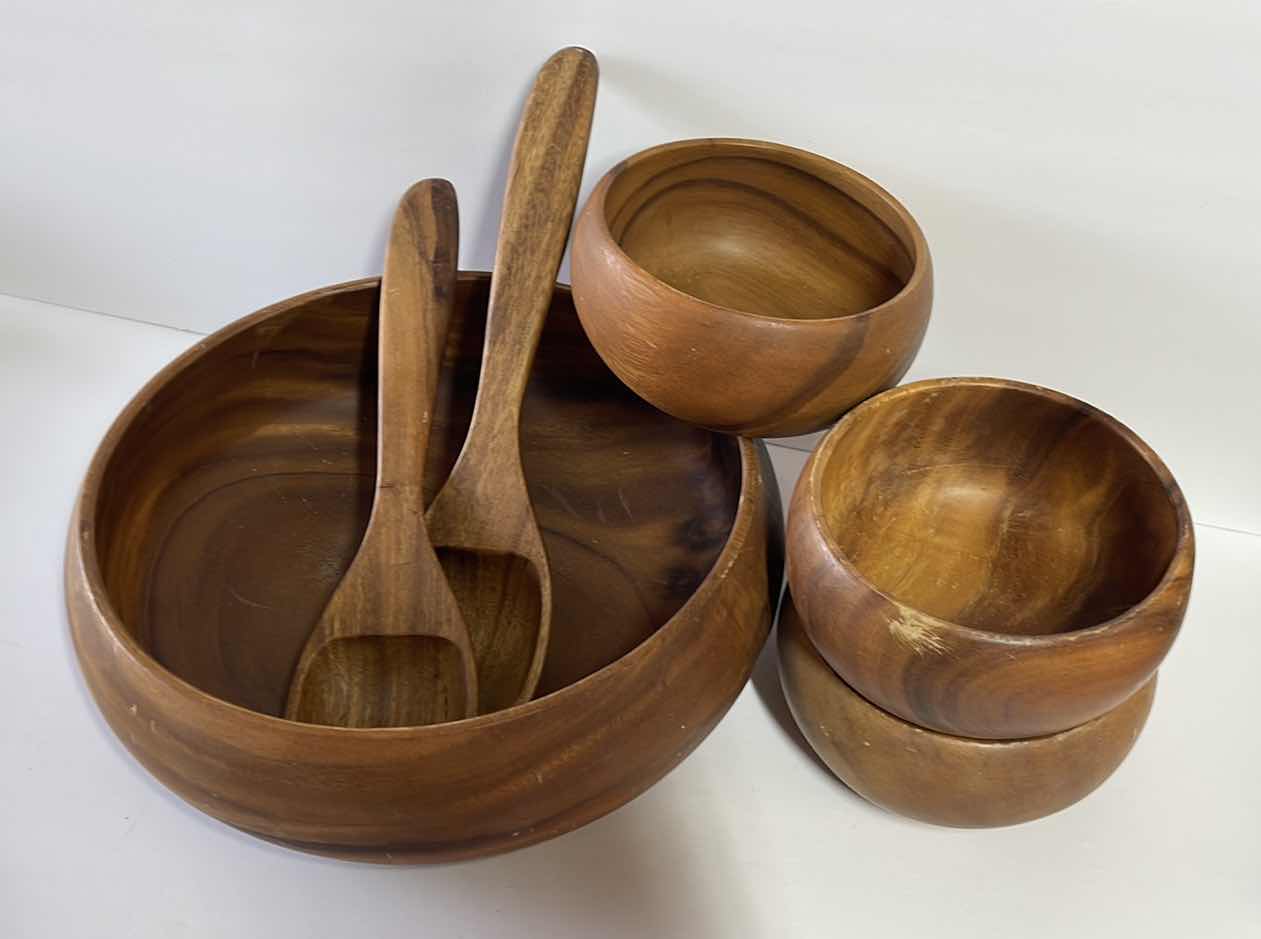 Photo 2 of MCM MONKEYWOOD SALAD SERVING SET