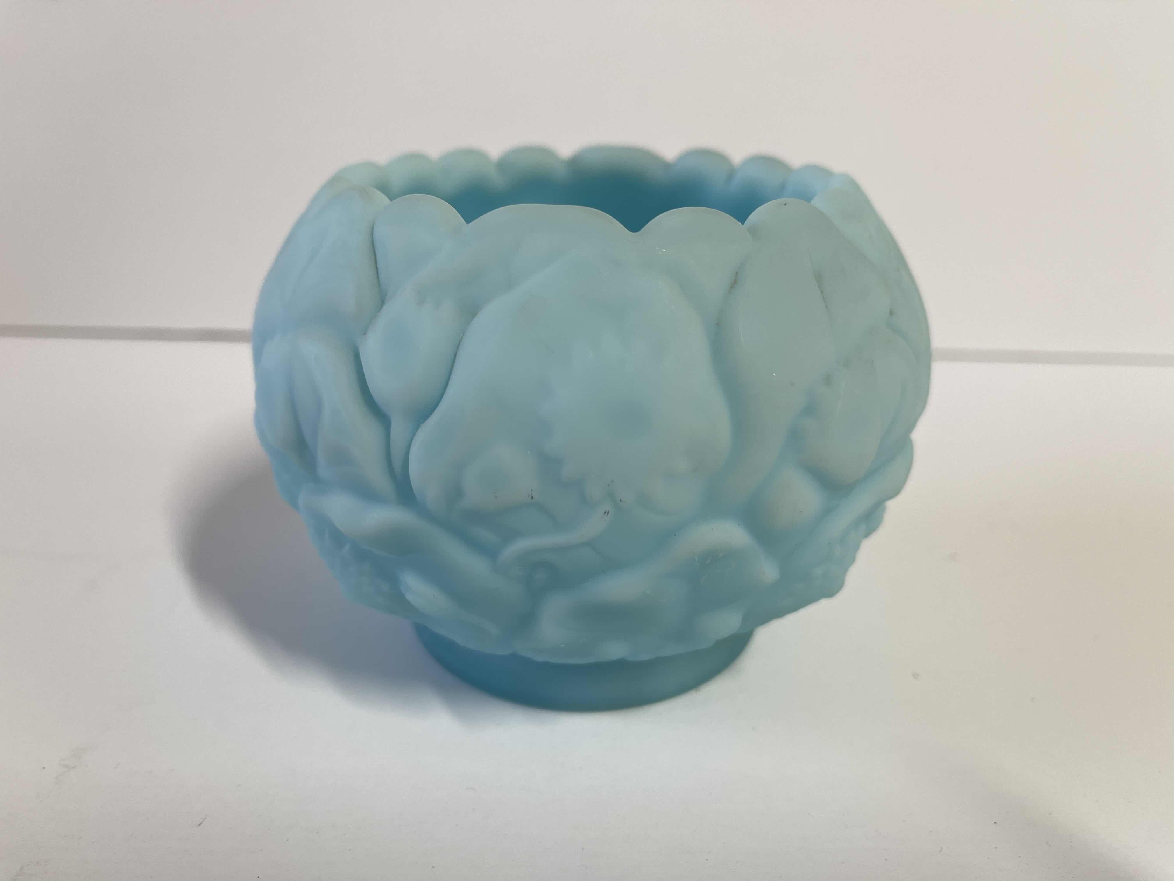 Photo 4 of VINTAGE FENTON BLUE SATIN GLASS ROSE BOWL WATER LILY LOTUS FLOWER