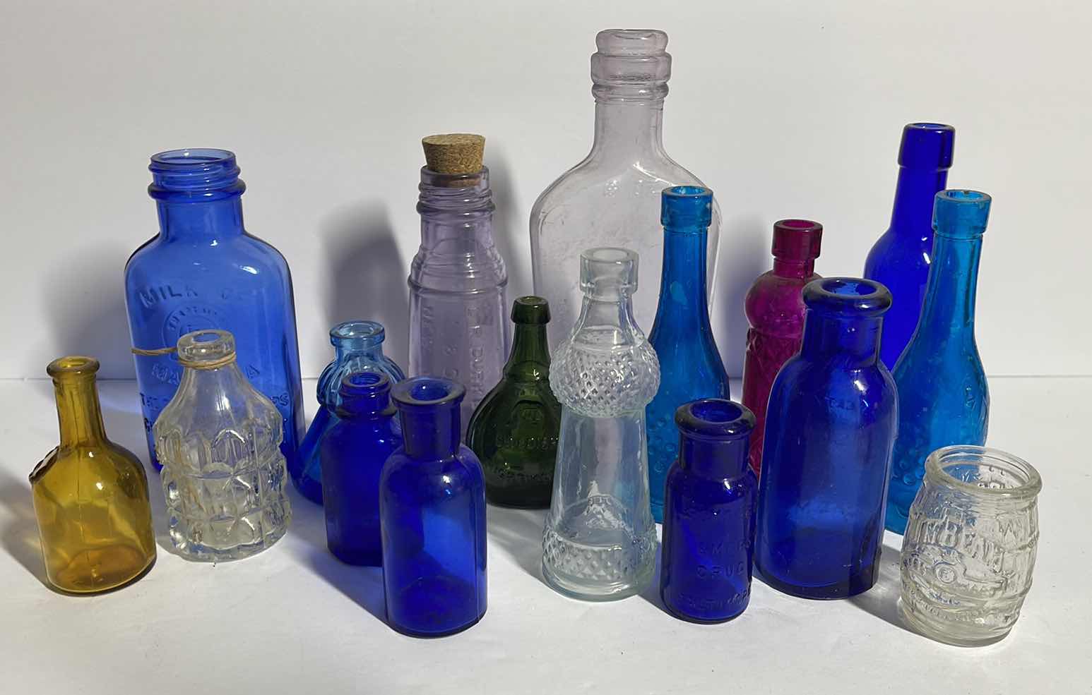 Photo 1 of VINTAGE & ANTIQUE BOTTLES