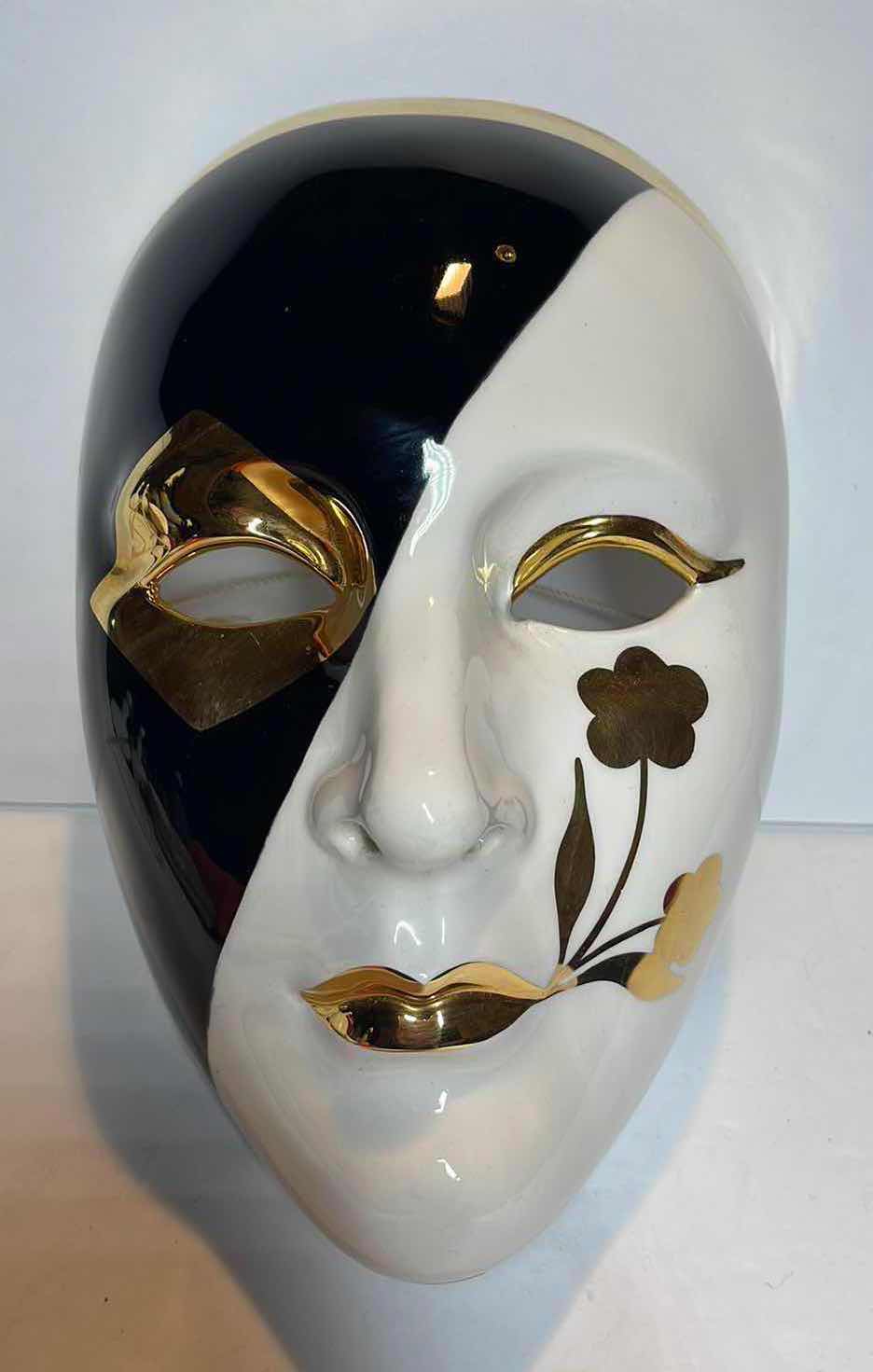 Photo 1 of BAUZE MASQUERADE MASK W/ 24ct GOLD DETAIL CREATED BY THE LLADRO FAMILY SPAIN