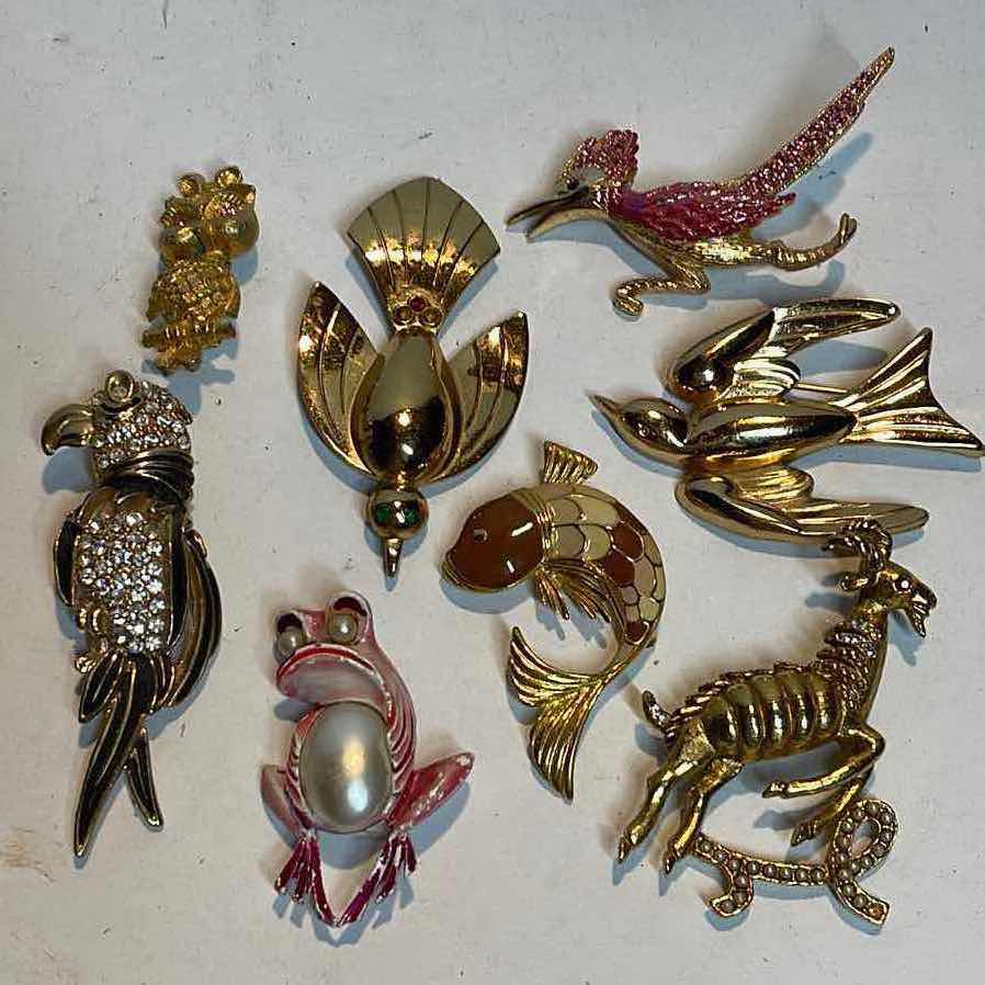 Photo 1 of VINTAGE ANIMAL BROCHES